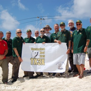 TX3X Team in red   green team shirts 1