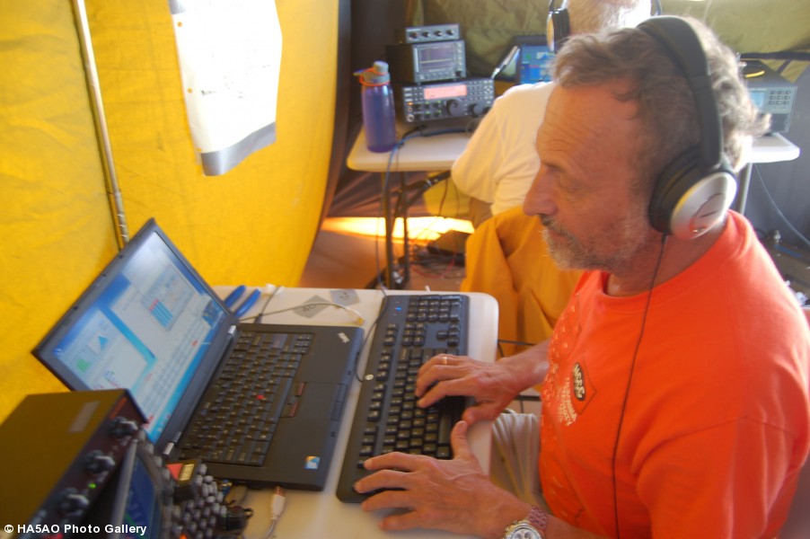 WA6O operates TX3X CW